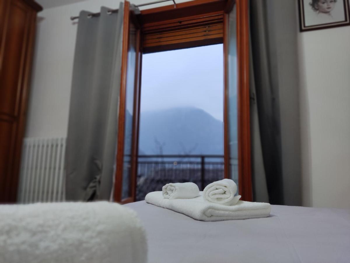 Casa Vacanza Il Corbetto Di Michela & Matteo Locana Екстер'єр фото